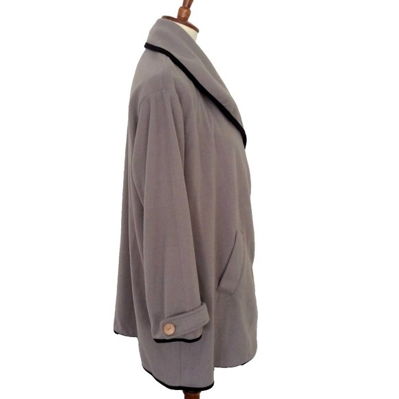 Just Fashion Now Gray Swing Coat Jacket Black Trim Size Medium (10) NWOT - Picture 6 of 10